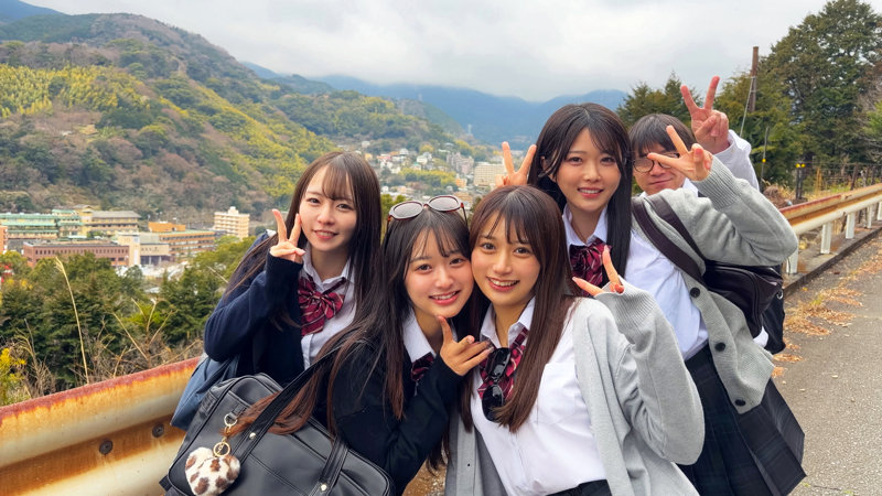 かりん&めいさ&かほ&あおい サンプル画像